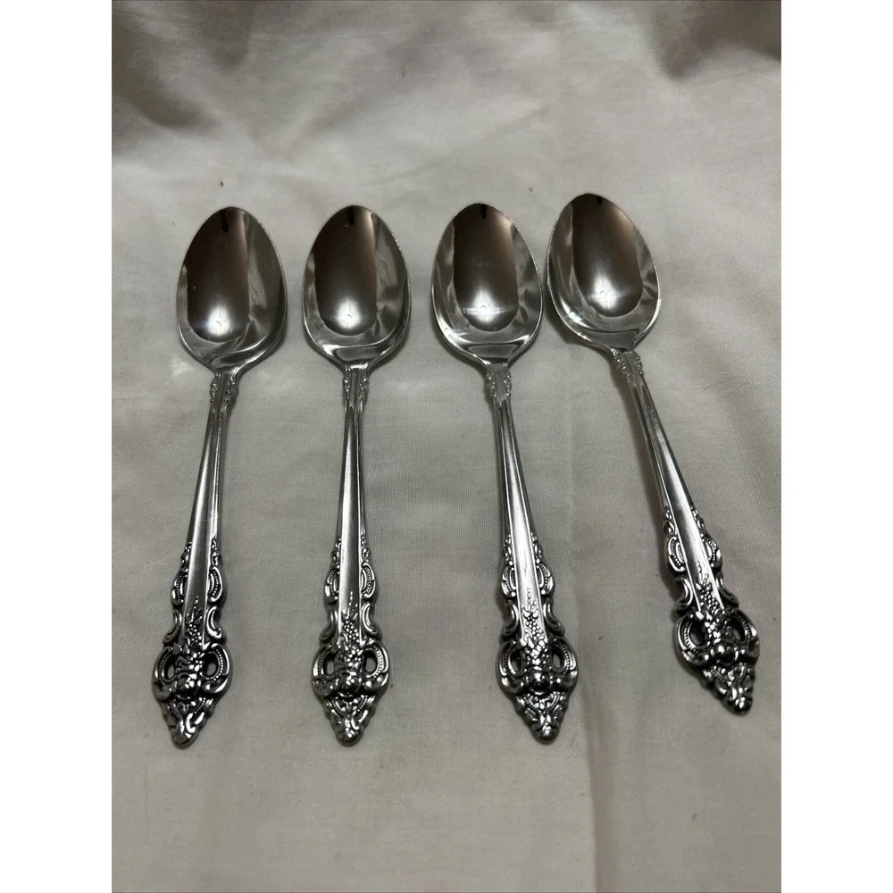 Oneida Community CHERBOURG Stainless Glossy Silverware Flatware Spoons